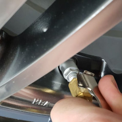 Messingnippel til dækpumpning til 6 mm slange – Stix